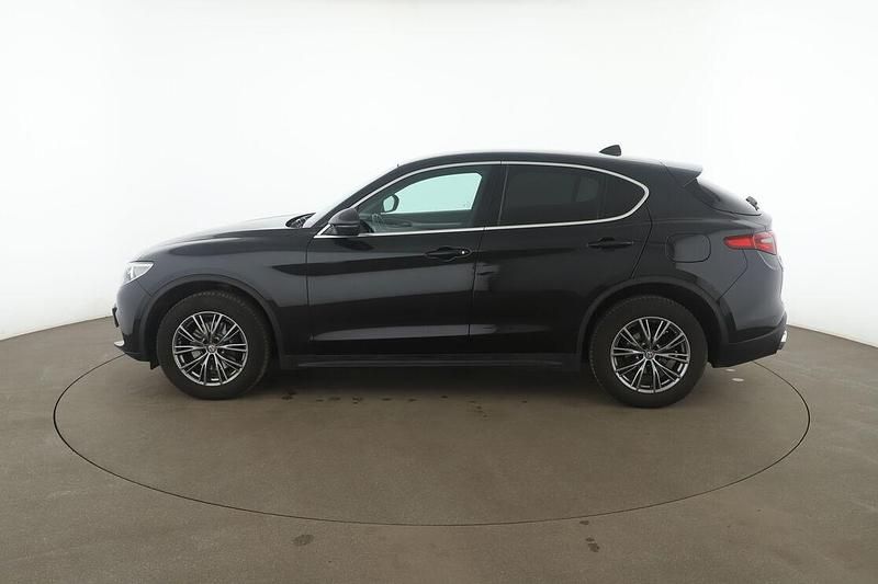 Gebraucht Alfa Romeo Stelvio Super 209 PS (153 kW) 2017 Schwarz SUV