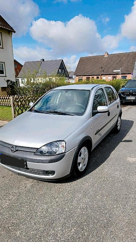 Gebraucht Opel Corsa 90 PS (66 kW) 2001 Silber Kleinwagen