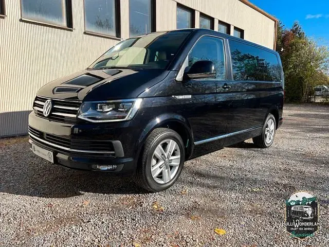 Gebraucht VW Multivan Comfortline 150 PS (110 kW) 2018 Schwarz (deep black perleffekt) Van / Kleinbus