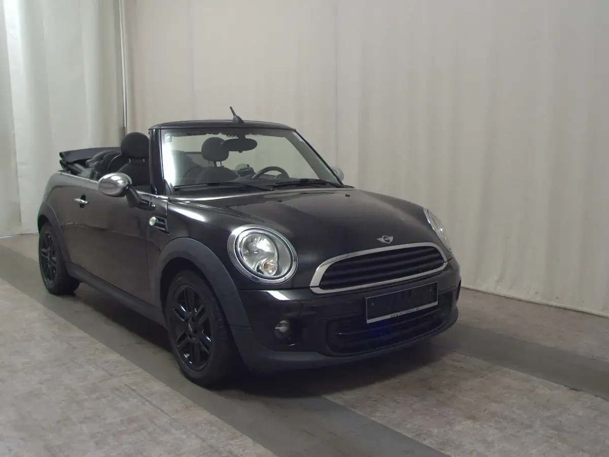 Gebraucht Mini One Cabriolet 98 PS (72 kW) 2013 Midnight black metallic Cabrio