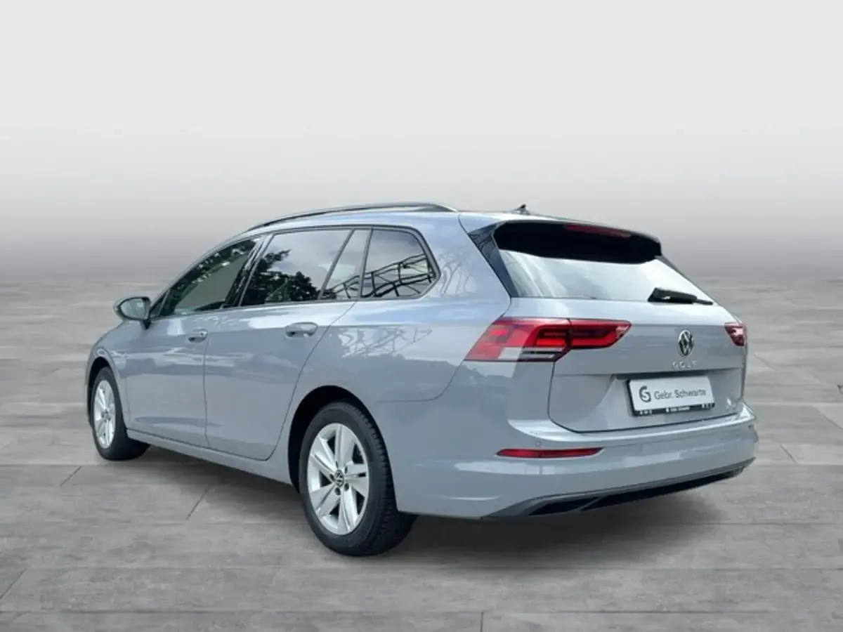 Gebraucht VW Golf VII Life 150 PS (110 kW) 2021 Grau Kleinwagen