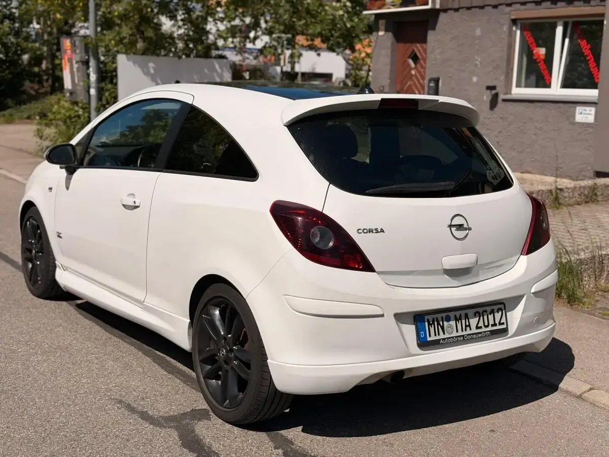 Gebraucht Opel Corsa OPC 90 PS (66 kW) 2009 Weiß Kleinwagen