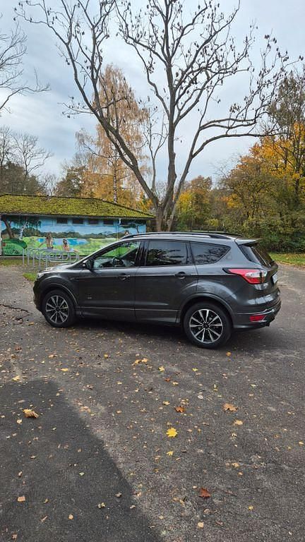 Gebraucht Ford Kuga ST-Line 175 PS (128 kW) 2018 Grau SUV