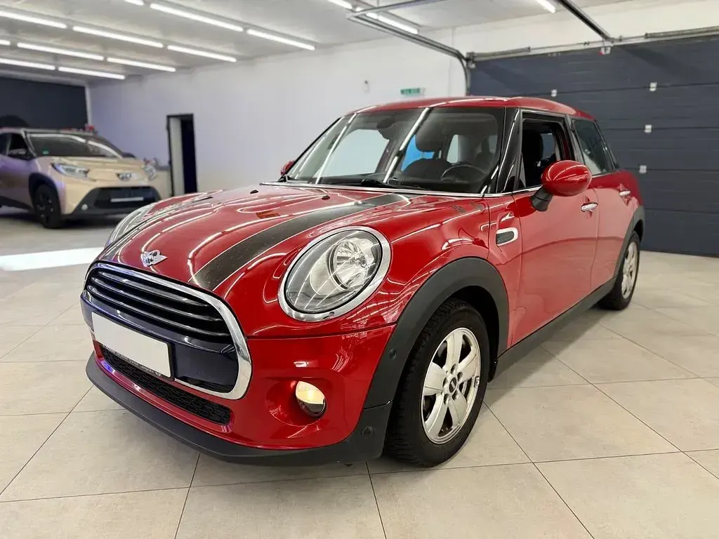 Gebraucht Mini Cooper 136 PS (100 kW) 2016 Rot Kleinwagen