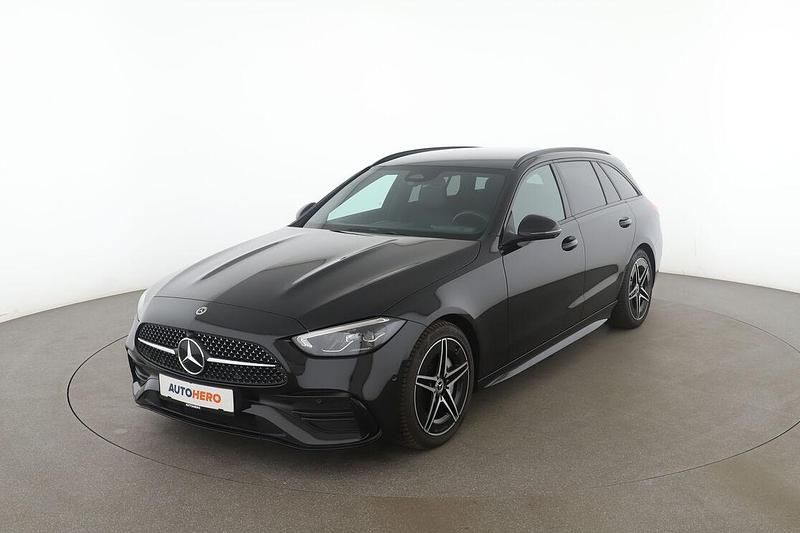 Schwarz Gebraucht 2023 Mercedes C180 AMG line Kombi | 38.080 € (Teuer) - Bild 1/3