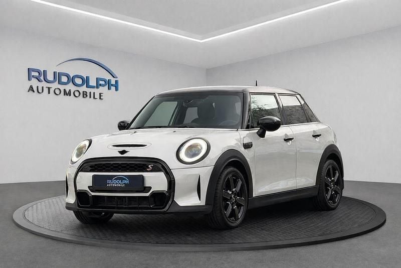 Gebraucht Mini Cooper S 178 PS (130 kW) 2022 White silver Kleinwagen