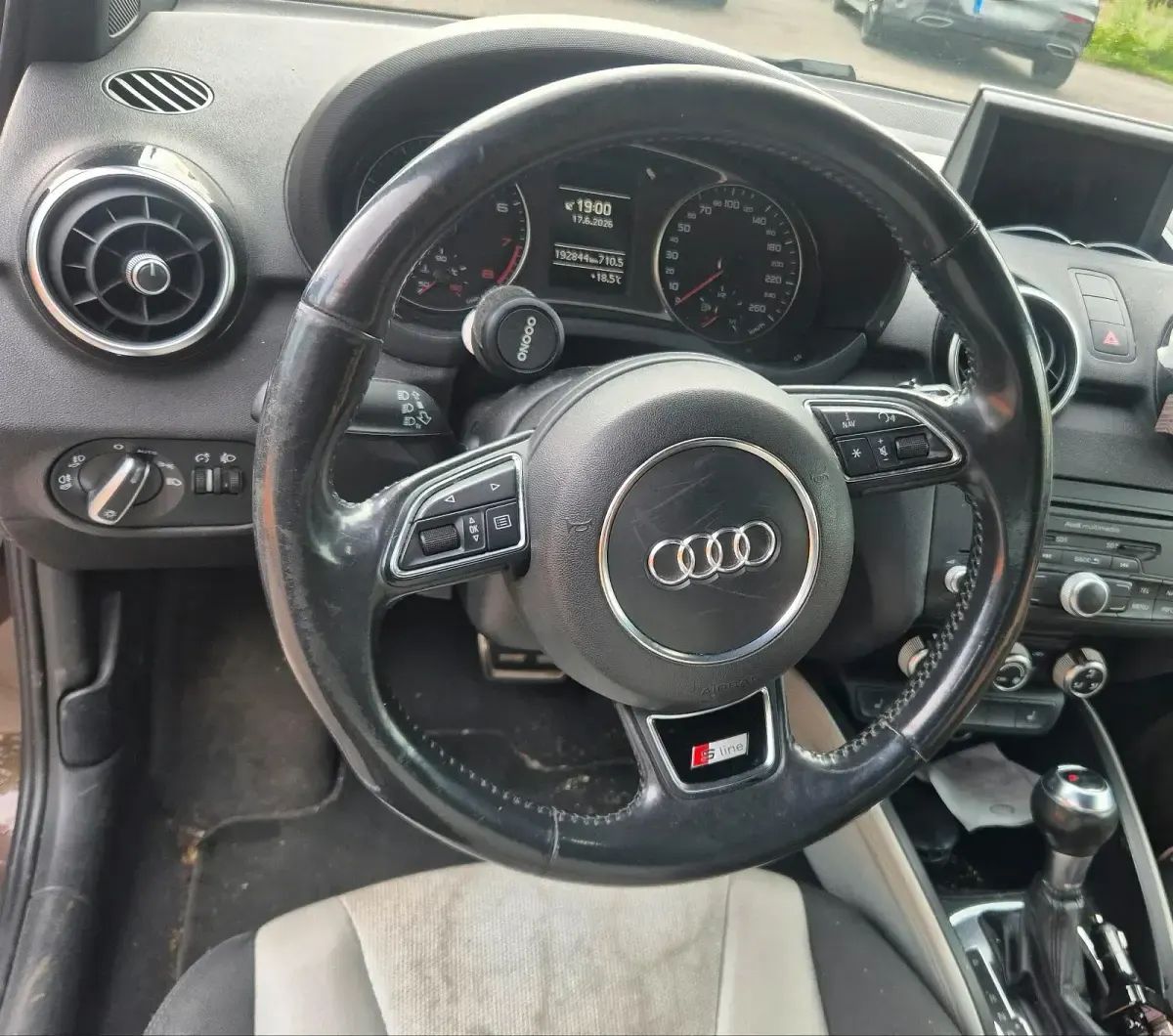 Gebraucht Audi A1 S-Line 180 PS (132 kW) 2012 Braun Kleinwagen