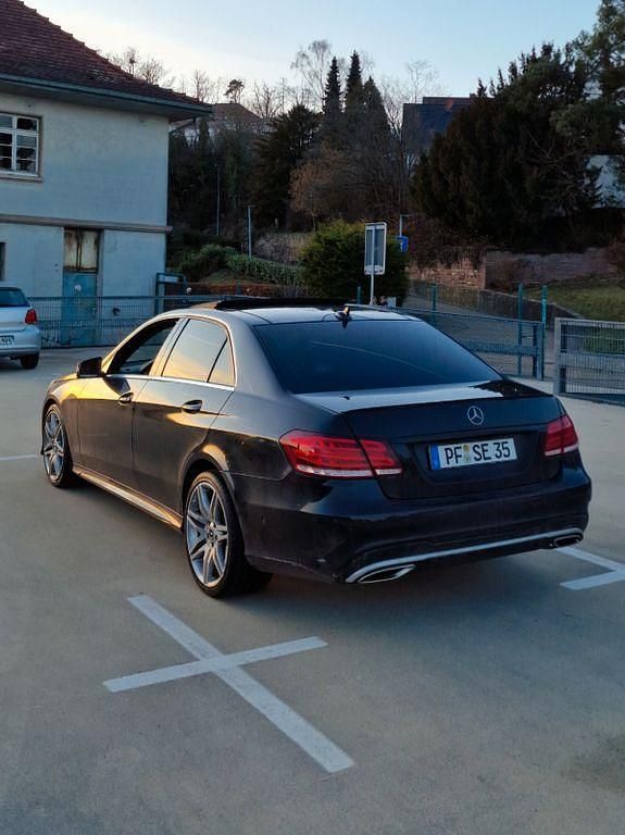 Gebraucht Mercedes E350 AMG line 252 PS (185 kW) 2014 Schwarz Limousine