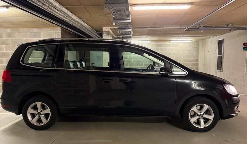 Gebraucht VW Sharan Highline 170 PS (125 kW) 2012 Schwarz Van / Kleinbus