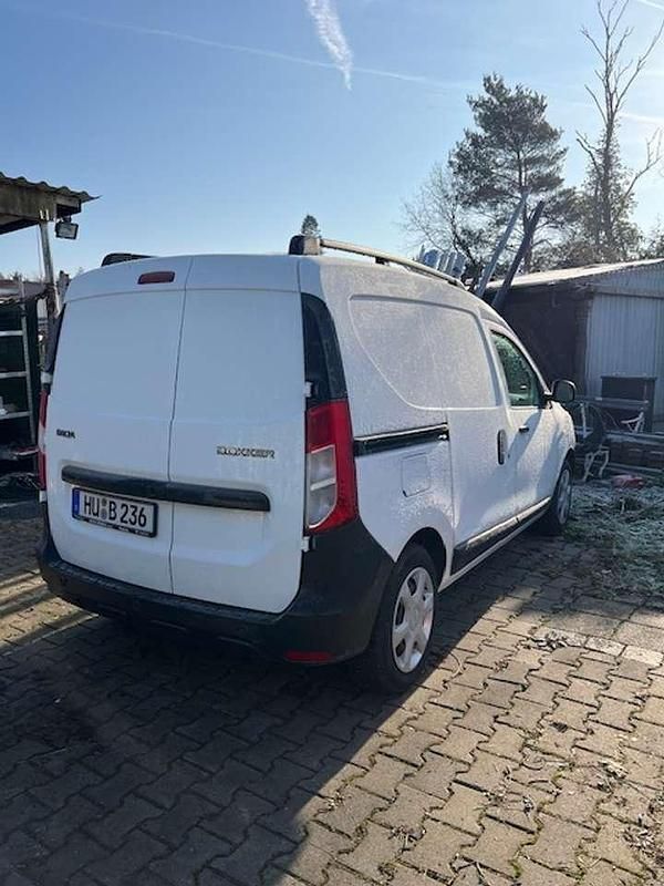 Gebraucht Dacia Dokker Express Essentiel 75 PS (55 kW) 2020 Weiß Van