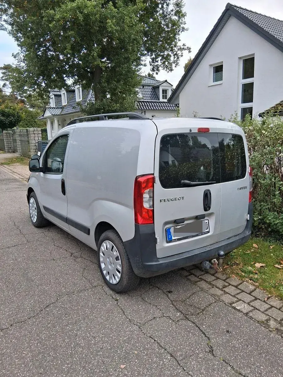 Gebraucht Peugeot Bipper 75 PS (55 kW) 2011 Silber Van / Kleinbus