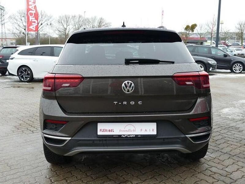 Gebraucht VW T-Roc Basis 150 PS (110 kW) 2019 Braun SUV