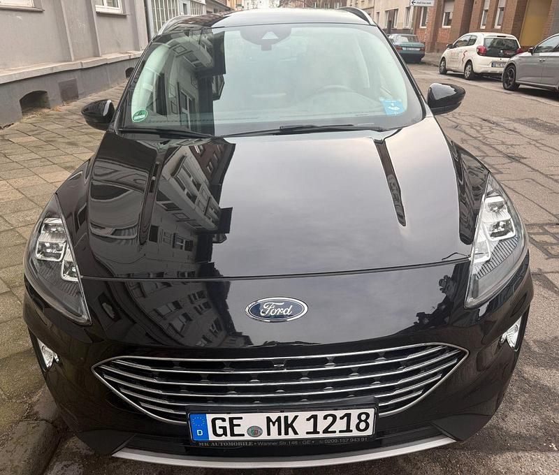 Gebraucht Ford Kuga 190 PS (139 kW) 2020 Schwarz SUV