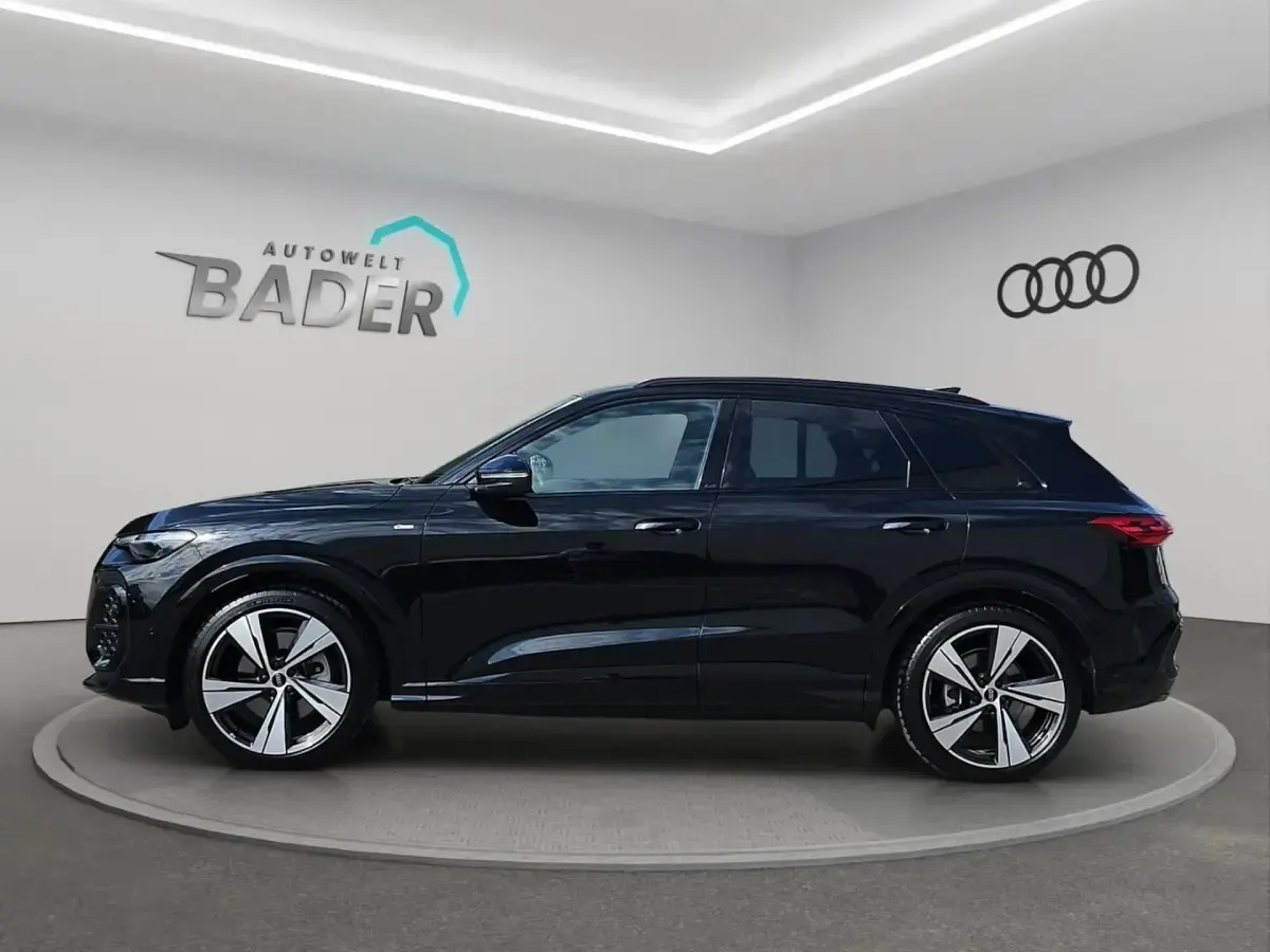 Gebraucht Audi Q5 Edition .1 204 PS (150 kW) 2025 Mythosschwarz metallic SUV