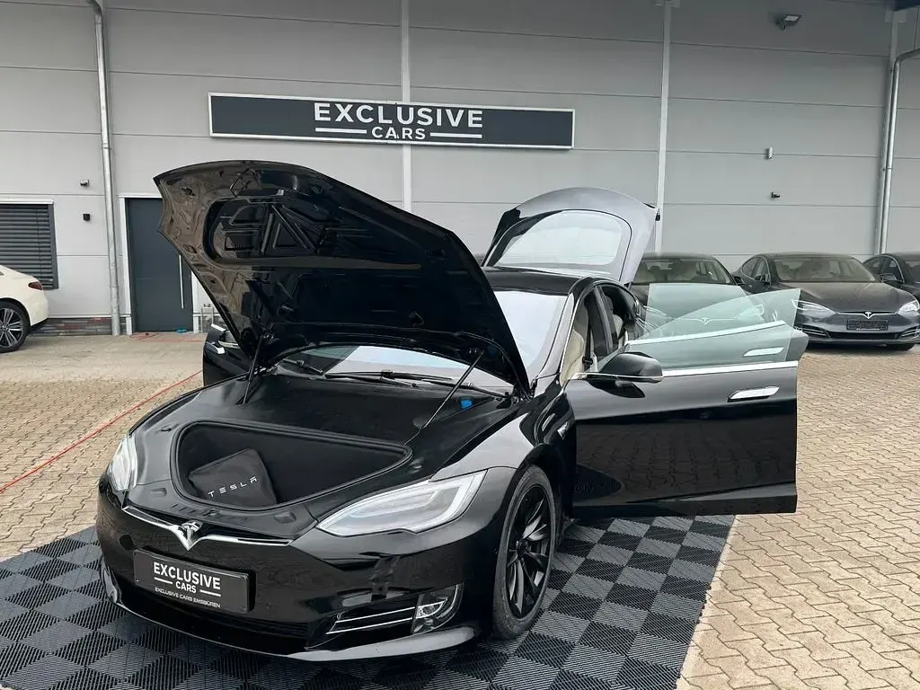 Occasion Tesla Model S 386 kW (525 ch) 2019 Noir Citadine