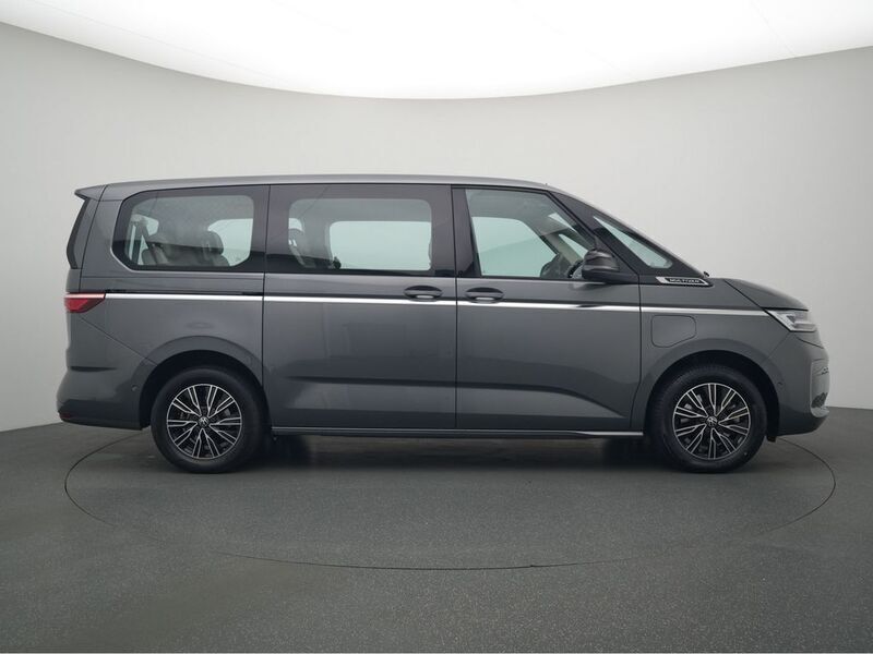 Gebraucht VW Multivan Style 218 PS (160 kW) 2023 Indiumgrau Van / Kleinbus