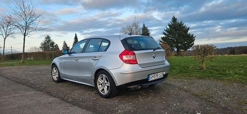 Gebraucht BMW 116 116 PS (85 kW) 2005 Silber Kleinwagen