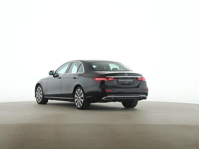 Gebraucht Mercedes E450 Avantgarde 367 PS (269 kW) 2021 Schwarz Limousine