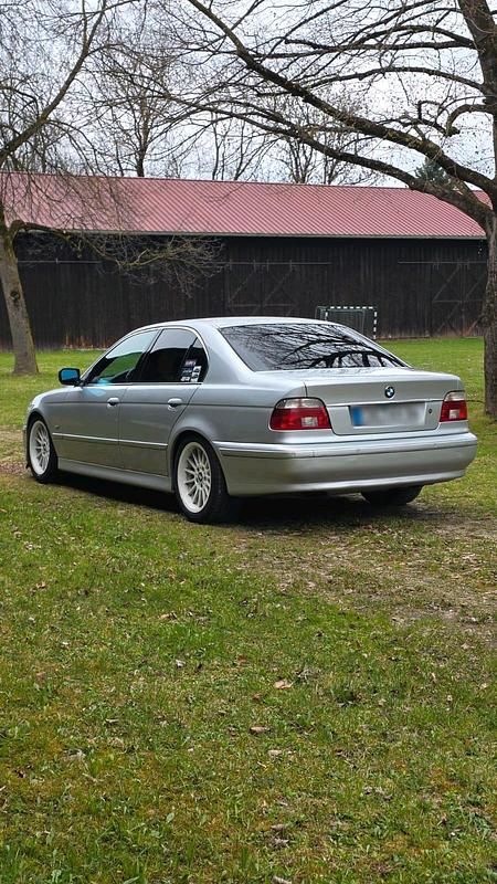 Używany BMW 520 170 KM (125 kW) 2003 Srebrny Sedan/Limuzyna