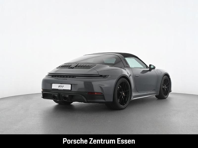 Neu Porsche 992 541 PS (397 kW) 2025 Grau Coupé