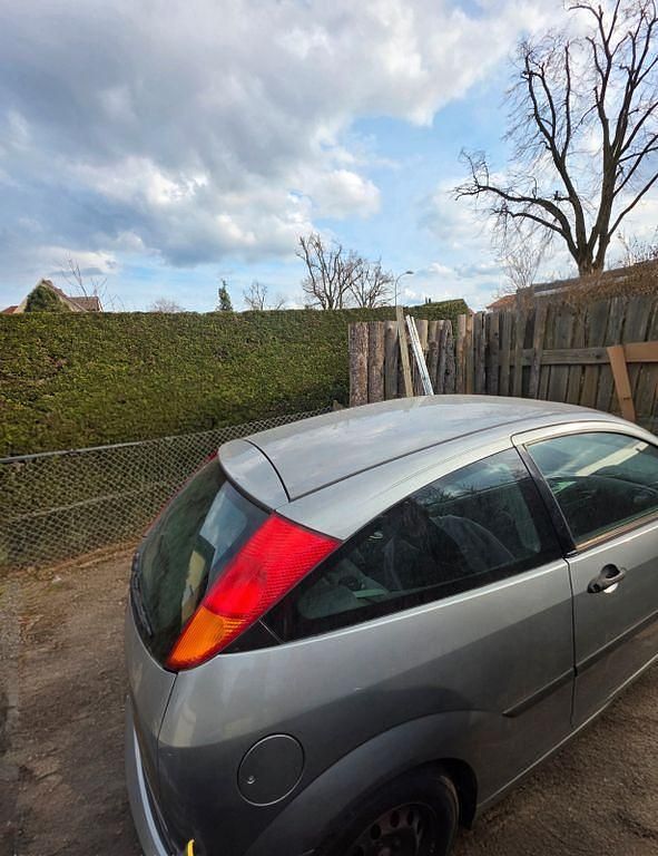 Gebraucht Ford Focus 101 PS (74 kW) 2003 Silber