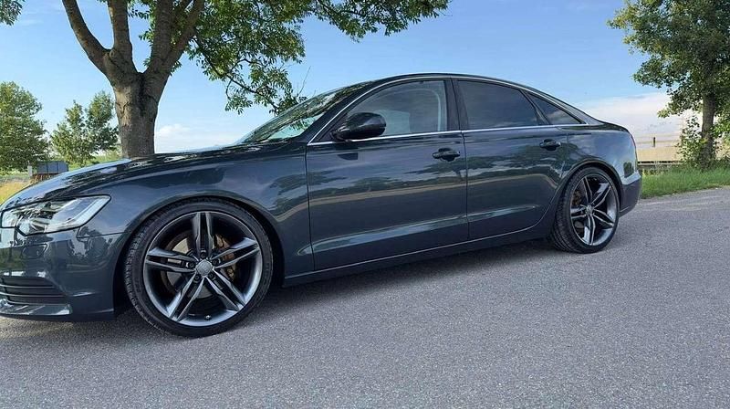Gebraucht Audi A6 204 PS (150 kW) 2014 Blau Limousine