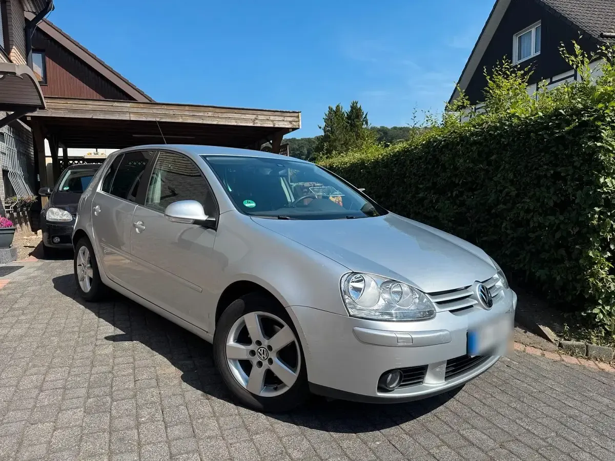 Gebraucht VW Golf VI 102 PS (75 kW) 2008 Grau Kleinwagen