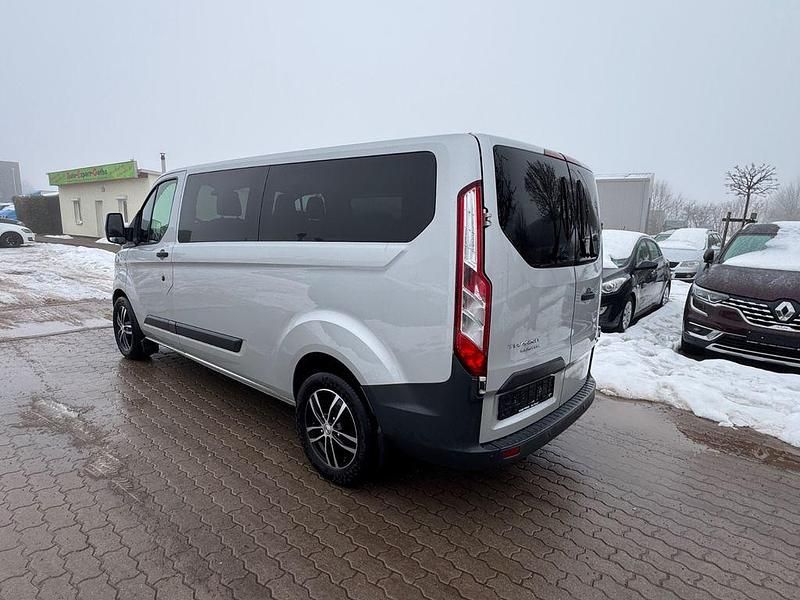 Gebraucht Ford Transit Custom 131 PS (96 kW) 2017 Silber Van / Kleinbus