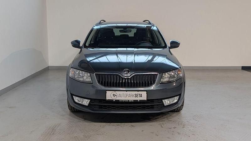 Gebraucht Skoda Octavia Ambition 110 PS (80 kW) 2017 Grau Kombi