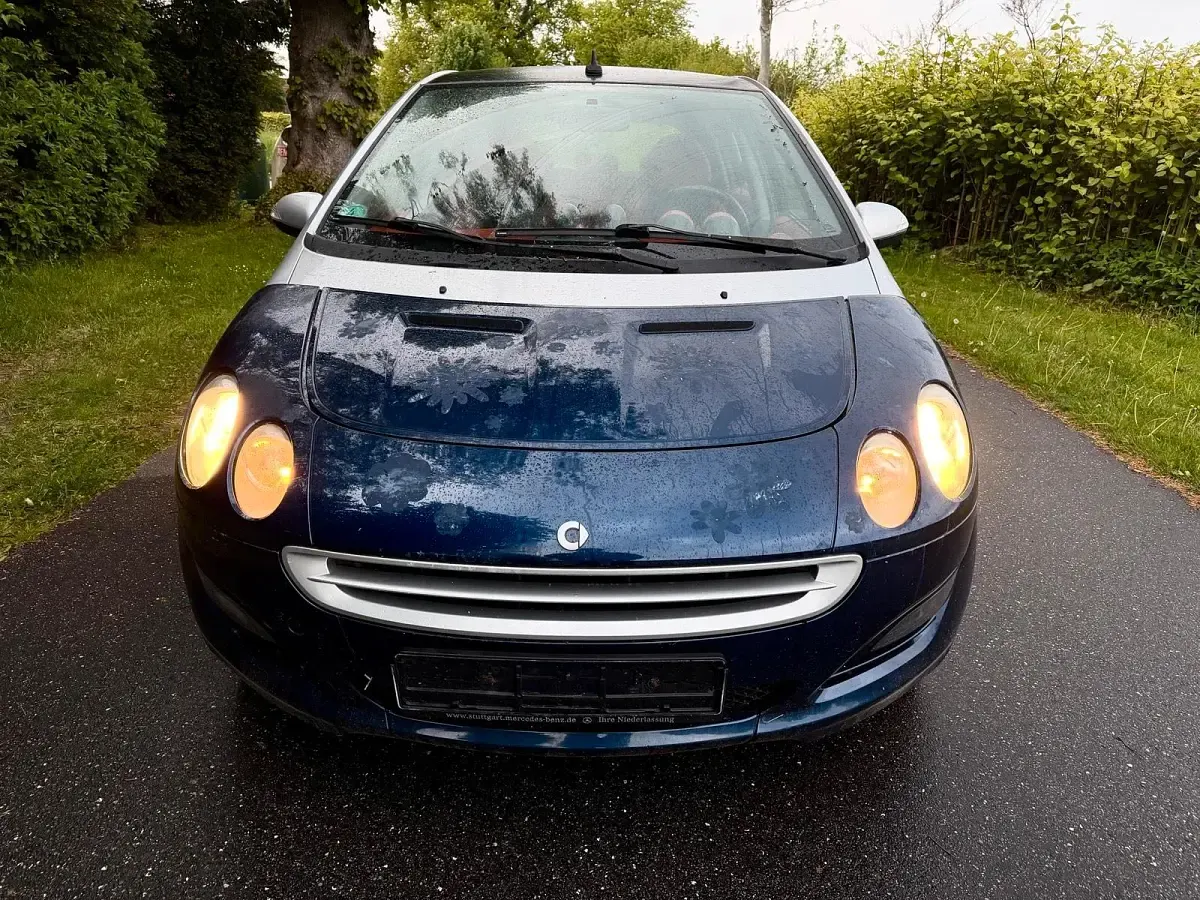 Używany Smart ForFour Passion 68 KM (50 kW) 2005 Niebieski Hatchback