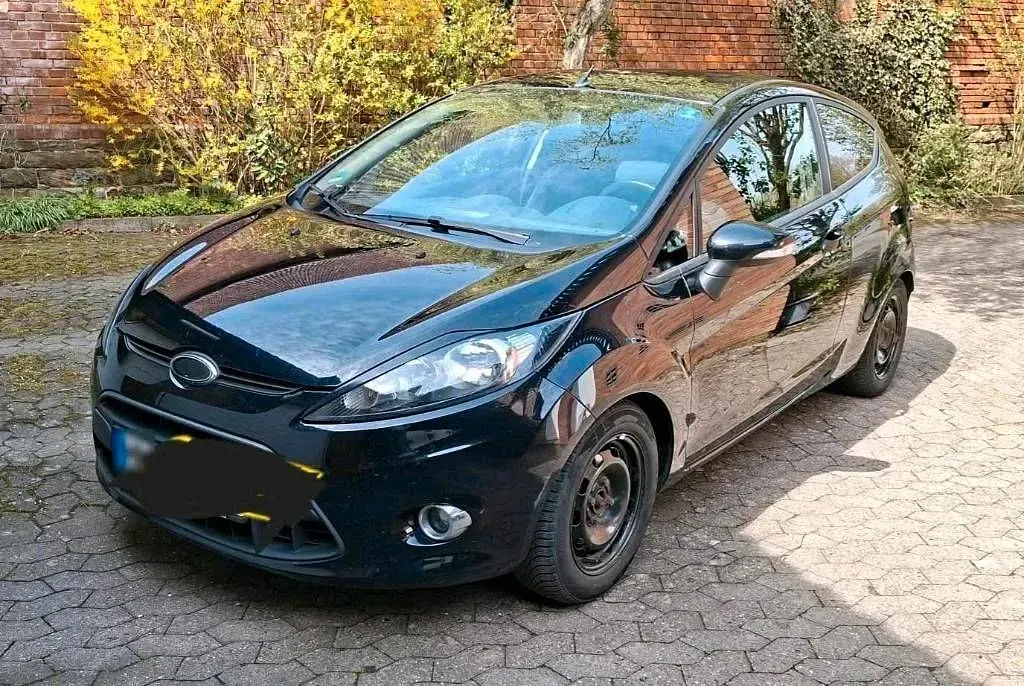 Używany Ford Fiesta 60 KM (44 kW) 2011 Czarny Hatchback