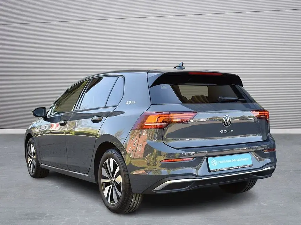 Gebraucht VW Golf VIII Goal 150 PS (110 kW) 2024 Grau Limousine