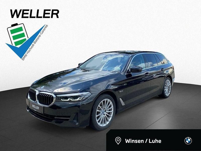 Schwarz ii (schwarz) Gebraucht 2022 BMW 530e Comfort Edition Kombi | 29.890 € (Superpreis) - Bild 1/4