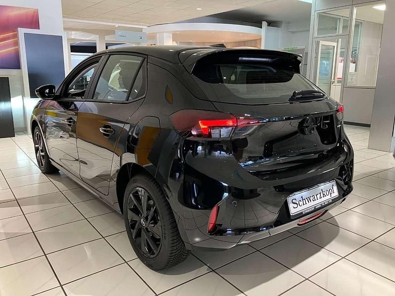 Używany Opel Corsa 110 KM (80 kW) 2025 Czarny Hatchback