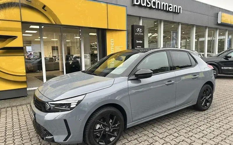 Używany Opel Corsa 101 KM (74 kW) 2024 Hatchback