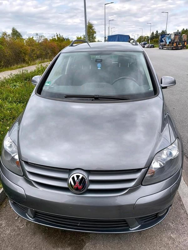 Andere farben Gebraucht 2025 VW Golf Plus Cross Van / Kleinbus | 3.499 € - Bild 1/4