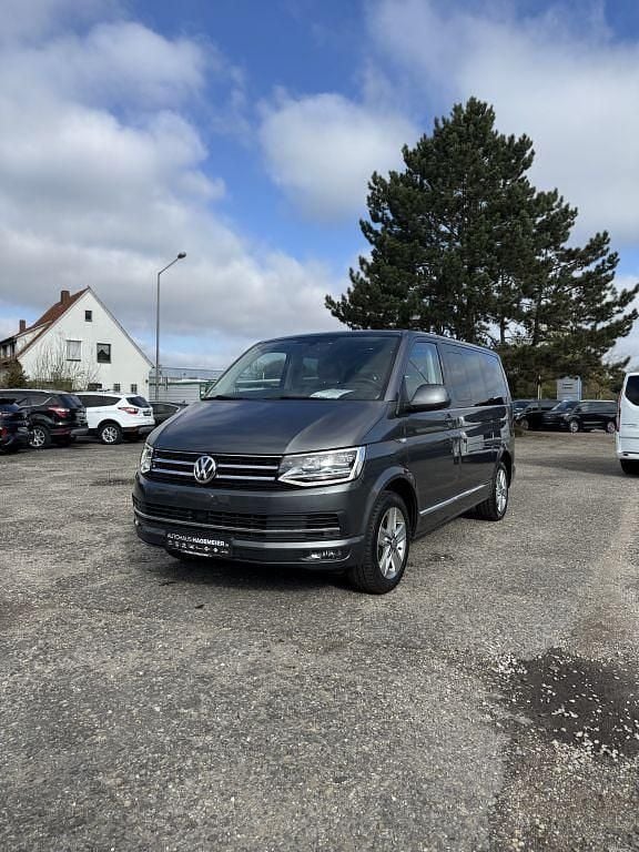 Second-hand VW Multivan Generation Six 204 CP (150 kW) 2017 Gri Monovolum