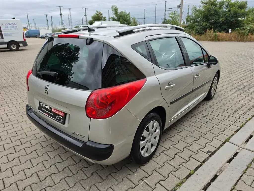 Gebraucht Peugeot 207 Tendance 95 PS (69 kW) 2007 Silber Kombi