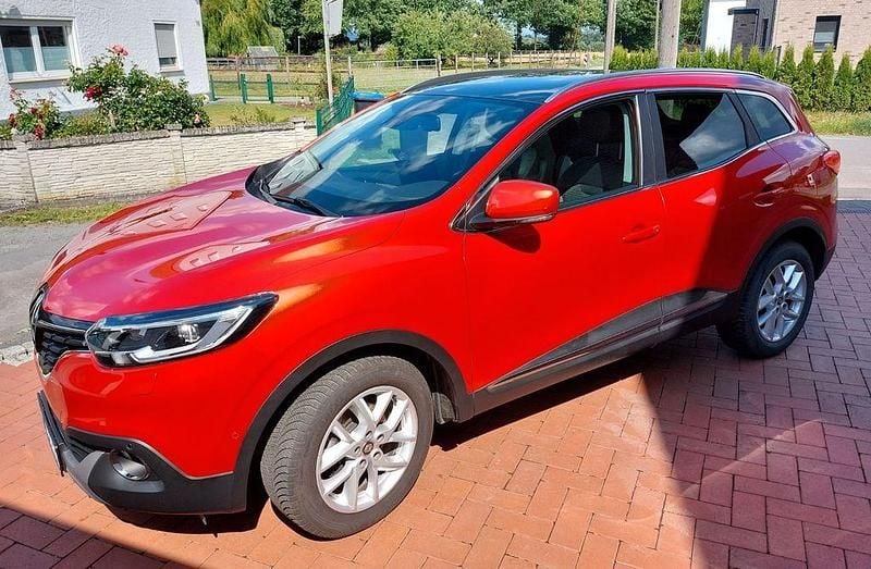 Rot Gebraucht 2017 Renault Kadjar XMOD SUV | 10.400 € (Superpreis) - Bild 1/4