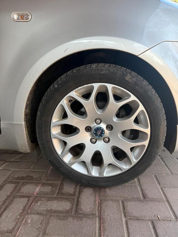 Gebraucht Ford C-MAX 110 PS (80 kW) 2010 Silber Van / Kleinbus