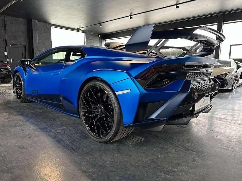 Gebraucht Lamborghini Huracán 640 PS (470 kW) 2024 Blau Coupé
