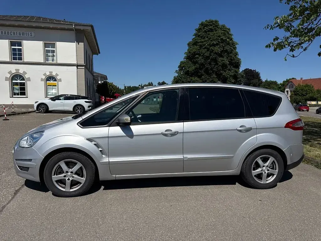 Gebraucht Ford S-MAX S 163 PS (119 kW) 2014 Silber Van / Kleinbus