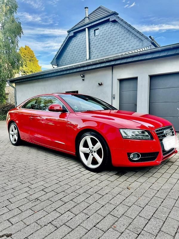 Rot Gebraucht 2009 Audi A5 S-Line Coupé | 10.900 € (Fairer Preis) - Bild 1/4