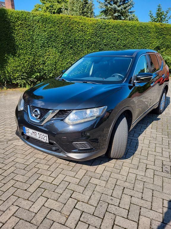 Schwarz Gebraucht 2014 Nissan X-Trail 360º SUV | 11.900 € (Guter Preis) - Bild 1/4