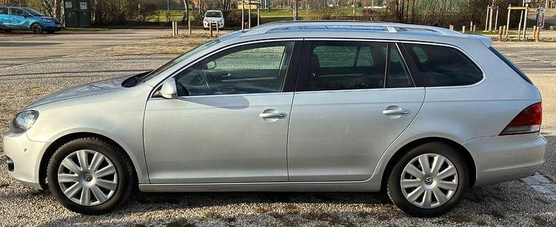 Gebraucht VW Golf VII Highline 140 PS (102 kW) 2012 Silber Kombi