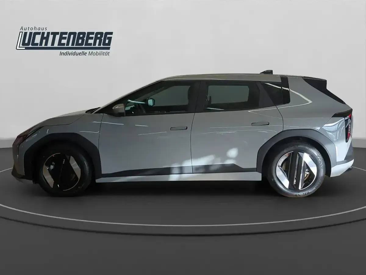 Neu Kia EV4 Earth 110 kW (150 PS) 2026 Grau Limousine