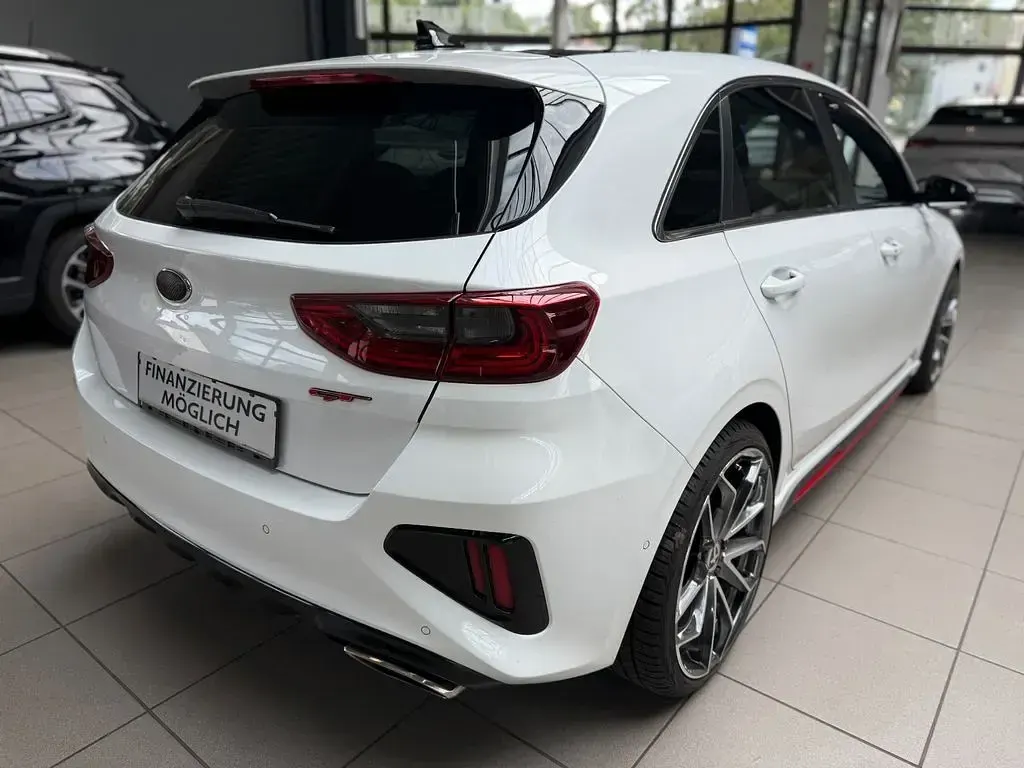 Gebraucht Kia Ceed GT GT 204 PS (150 kW) 2020 Deluxe white Limousine
