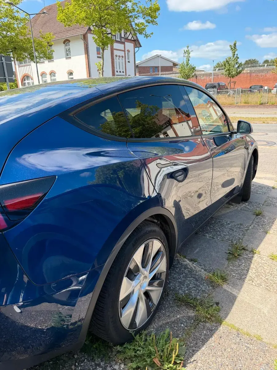 Gebraucht Tesla Model Y RWD 250 kW (340 PS) 2024 Blau SUV