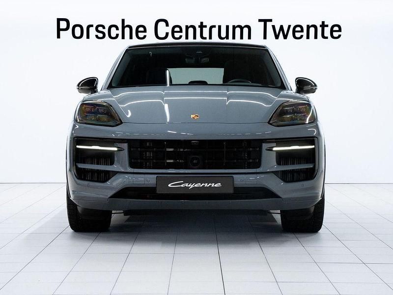 Gebraucht Porsche Cayenne 470 PS (345 kW) 2025 Grau SUV