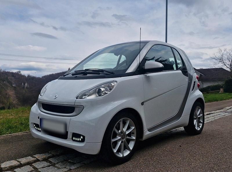 Gebraucht Smart ForTwo Coupé Passion 71 PS (52 kW) 2011 Weiß Coupé